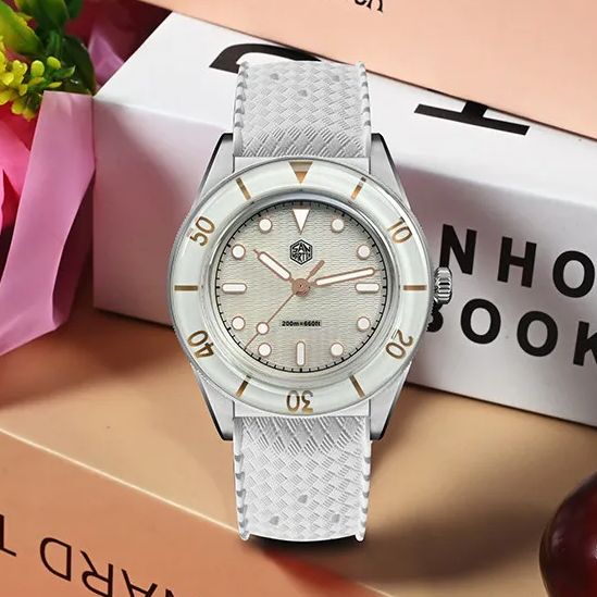 Orologio da Donna San Martin a - Guilloché Dial Watch recensione e prezzo
