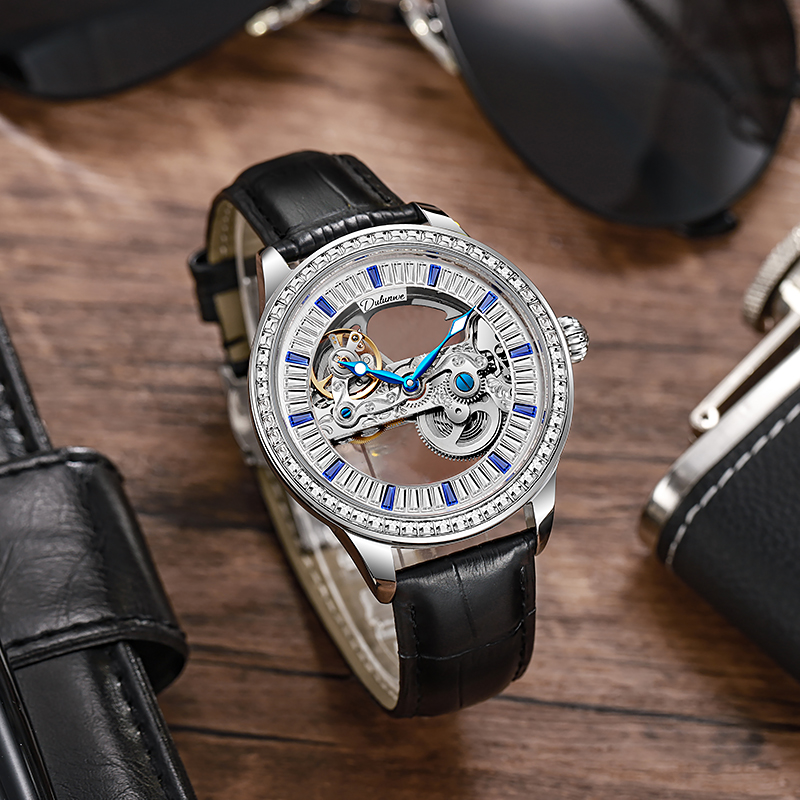 Top Brand zircone Dial Skeleto - Luxury Watch Winder recensione e prezzo