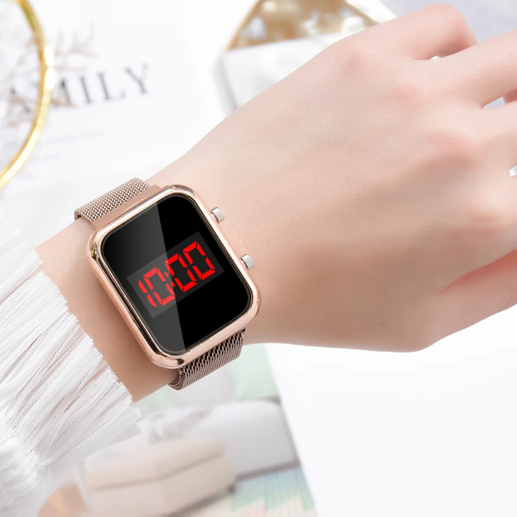 Orologi digitali a LED rettang - Luxury Watch Winder recensione e prezzo