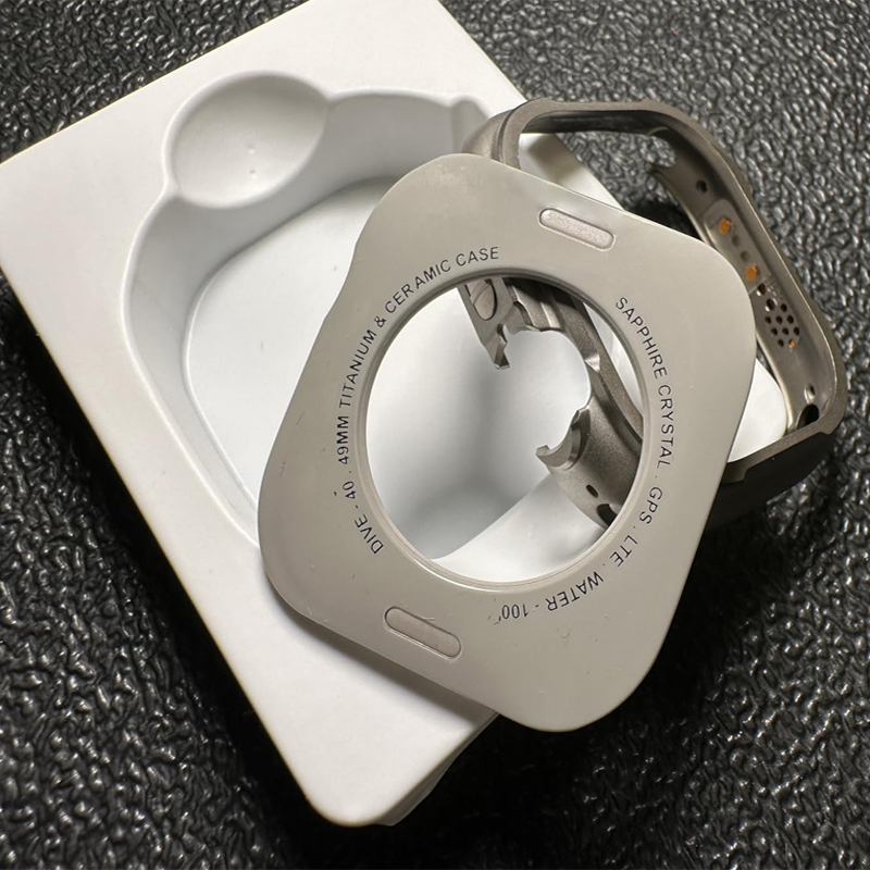 Custodia per Apple Watch Ultra - Luxury Watch Apple recensione e prezzo